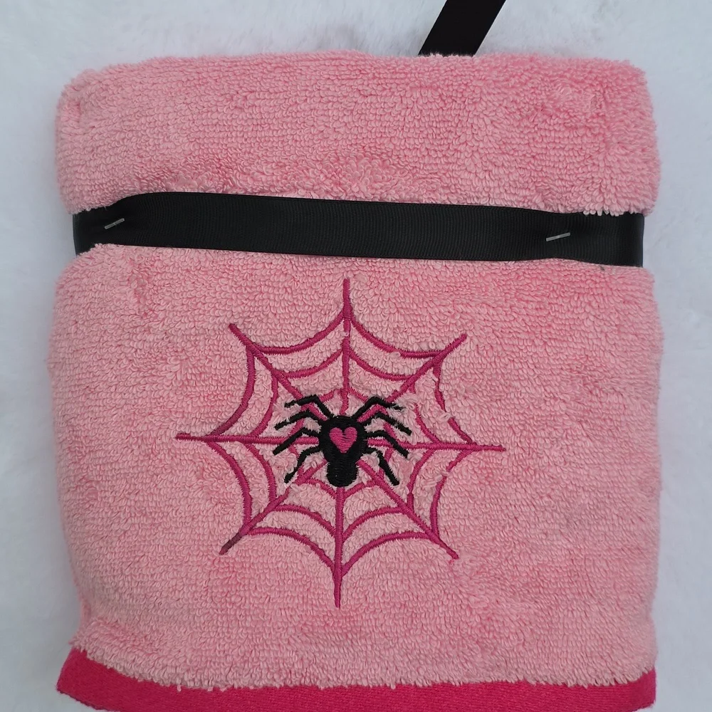 Betsey Johnson Pink Halloween Hand Towel Set Spider Web Heart Hot Pink NWT
